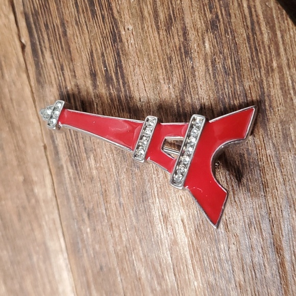 B822 red enamel eiffel tower brooch france 🇫🇷 - Picture 1 of 2